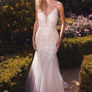 Vika Lace Mermaid Wedding Gown