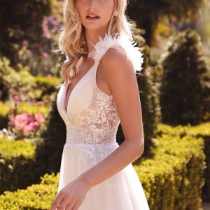 A-line Floral Appliqué Waistline Sensual V-neckline Backless Bodice Long Wedding Dress CDCD971W Sale
