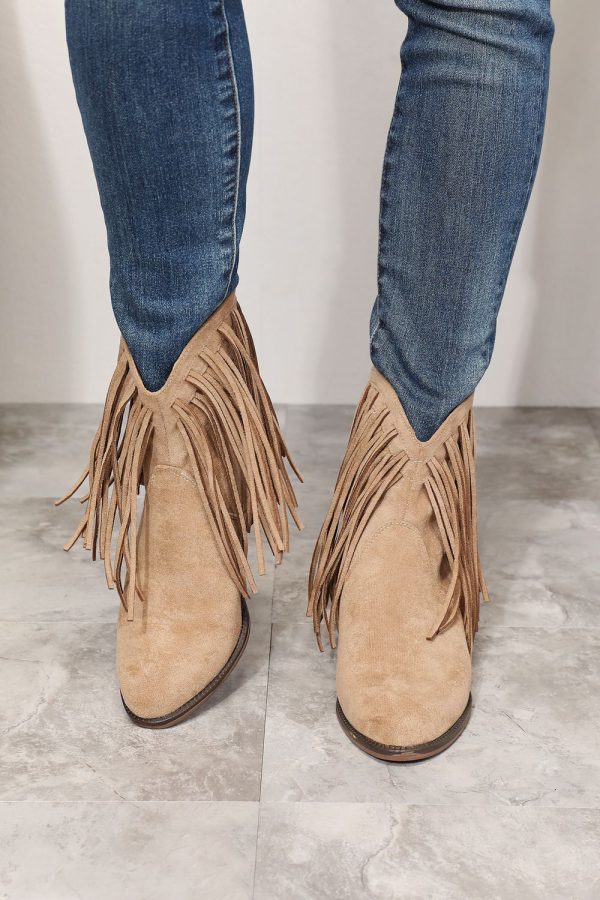 Women's Cowboy Boots: Stunning Fringed Must-Have Style - Image 6