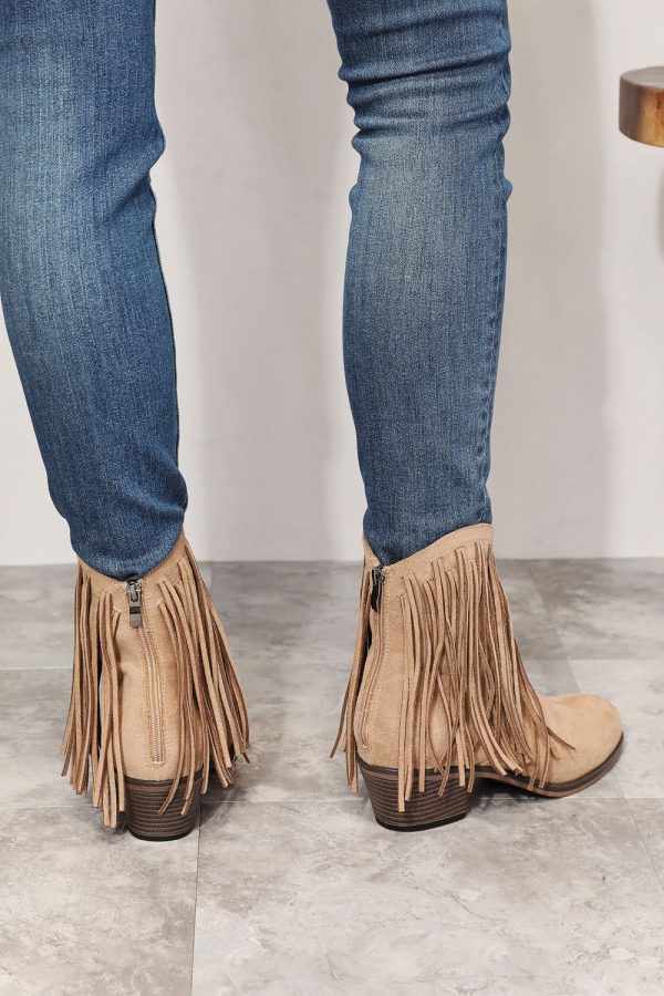 Women's Cowboy Boots: Stunning Fringed Must-Have Style - Image 5