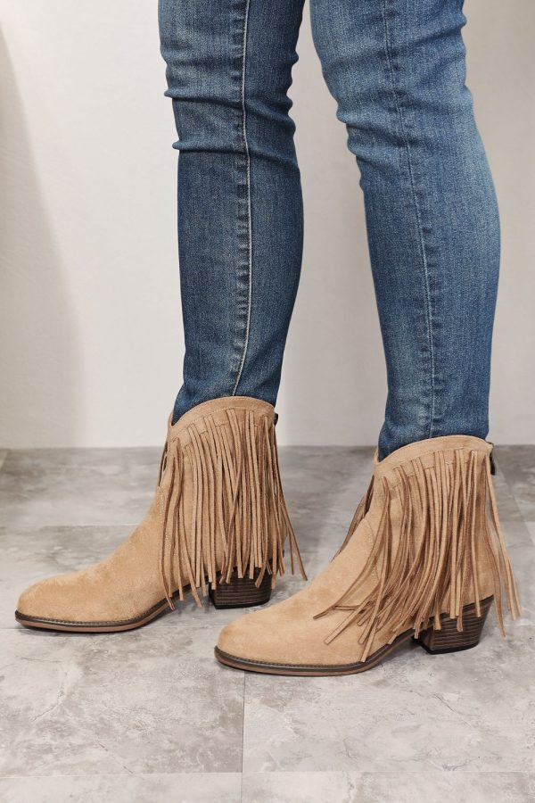 Women's Cowboy Boots: Stunning Fringed Must-Have Style - Image 2