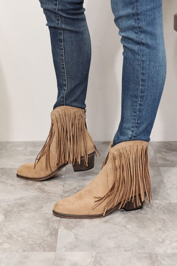 Women's Cowboy Boots: Stunning Fringed Must-Have Style - Image 4