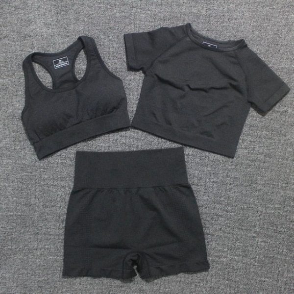 Seamless Yoga Set: Must-Have, Quick-Dry Women’s Activewear - Image 21