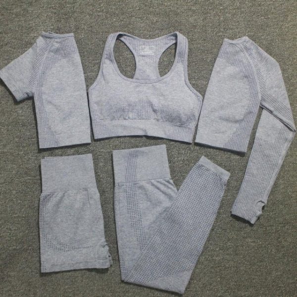 Seamless Yoga Set: Must-Have, Quick-Dry Women’s Activewear - Image 32