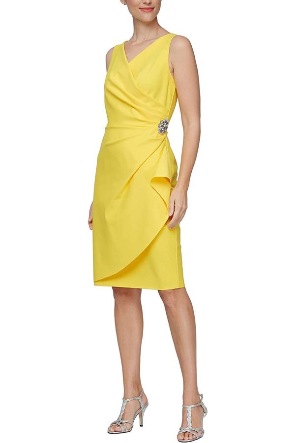 V‑Neck Sleeveless Dress – Tiered Skirt & Structured Scuba - Image 12