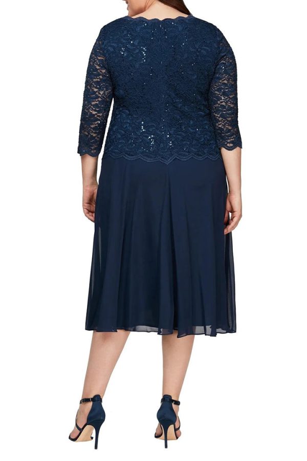 Alex Evenings Crew Neck: Lace Bodice & Flowy Chiffon Dress - Image 2