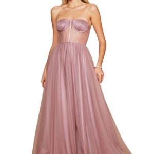 Corset-Style Prom: Hourglass‑Shaping Tulle Gown for Unforgettable Nights
