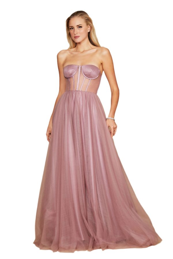 Corset-Style Prom: Hourglass‑Shaping Tulle Gown for Unforgettable Nights