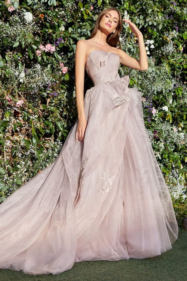 Strapless Layered Tulle: Boned Bodice & Airy Layers - Image 3