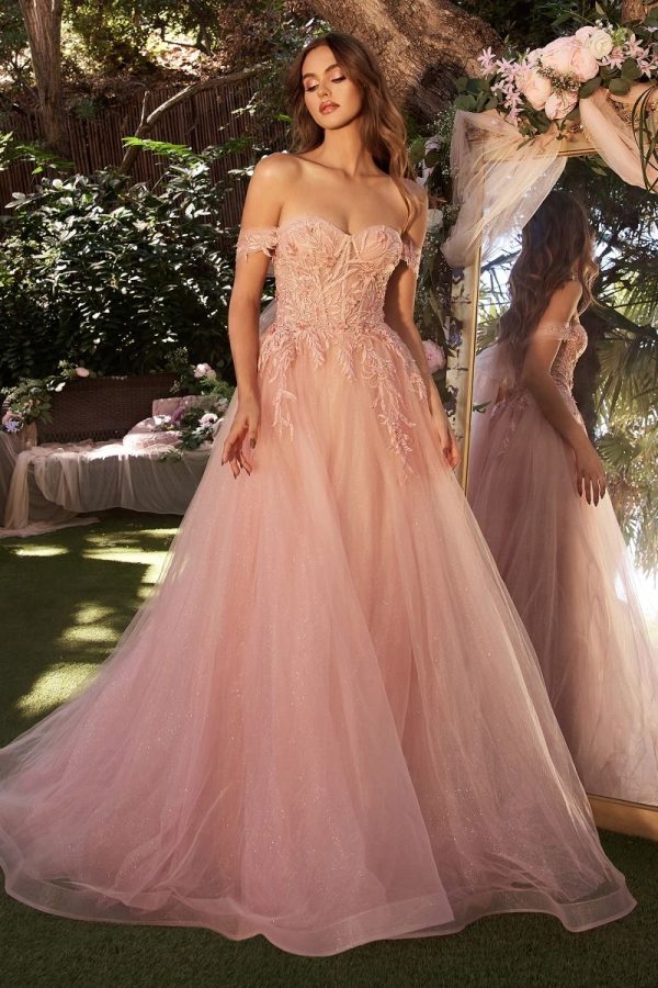 Layered Tulle Gown – Versatile Strapless A‑Line Dream Dress