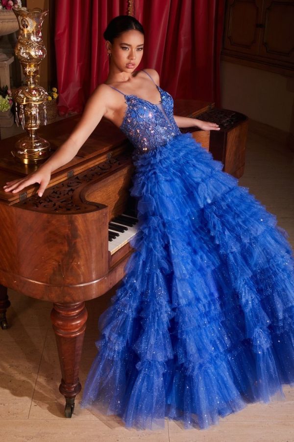 Layered Ruffle Ball Gown: Lace Bodice & Sparkling Skirt - Image 4