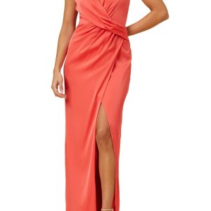 Sleeveless Satin Gown – Timeless V‑Neck & Draped Elegance